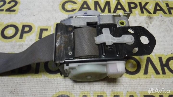 Ремень безопасности с пиропатроном Toyota Land Cr