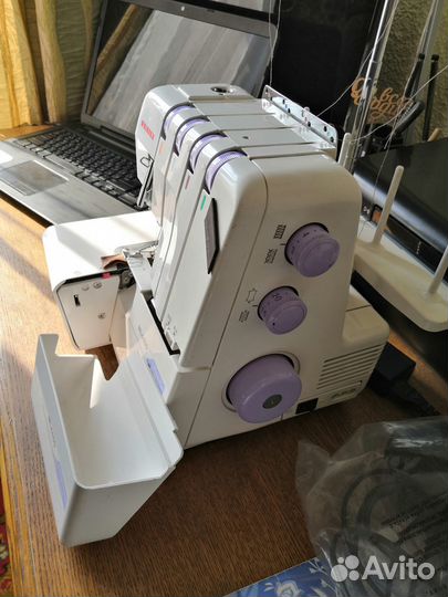 Оверлок family ML 645D