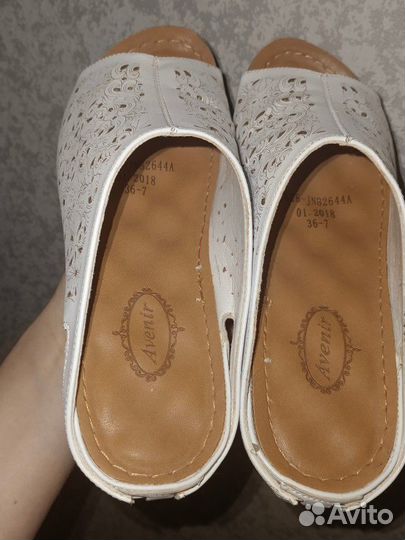 Шлепанцы женские 36 размер