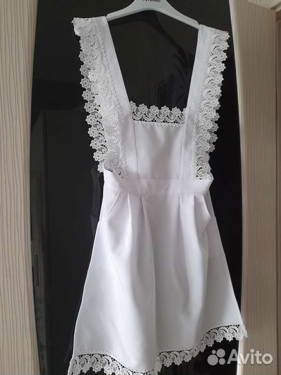 Белый школьный фартук на рост 146