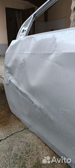 Дверь передняя левая на toyota corolla 180