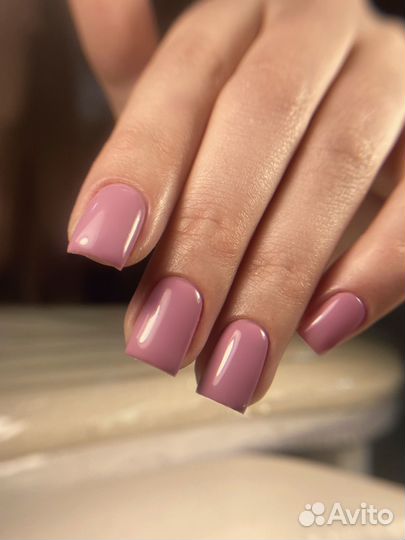 Маникюр и педикюр