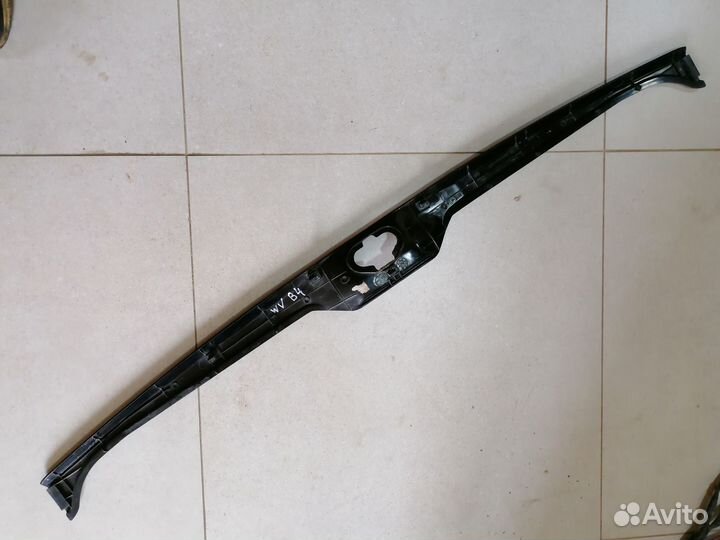 Накладка замка багажника VW Passat B4 универсал