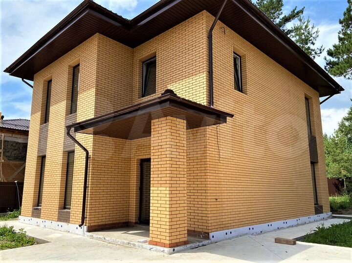 Дом 160 м² на участке 6 сот.