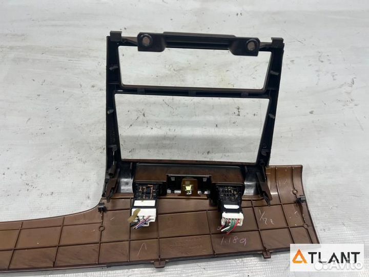 Консоль магнитофона nissan laurel