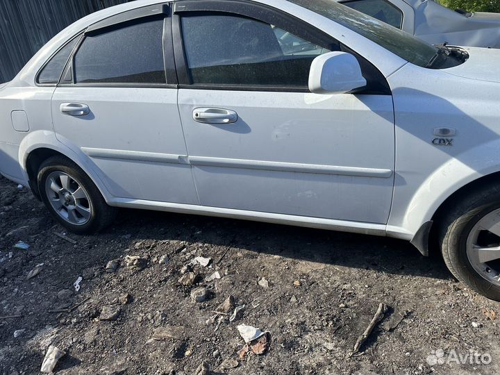 Daewoo Gentra в разборе