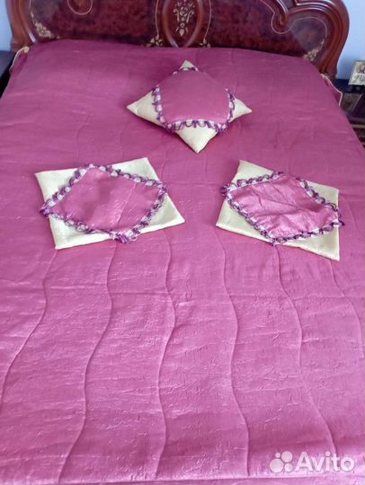 Покрывало на кровать и шторы с ламбрекеном