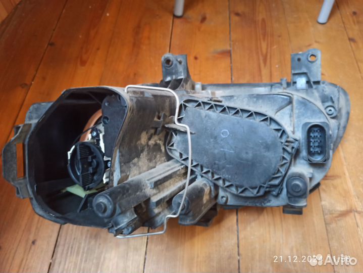 Фары Фольксваген caddy 3