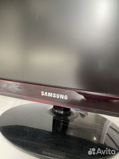 Монитор samsung P2250 53см