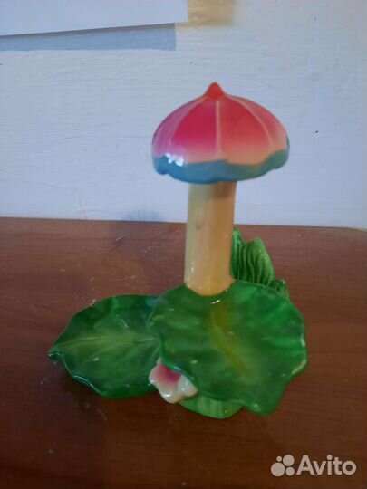 Статуэтка гриб