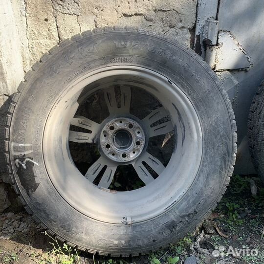 Nokian Tyres Nordman 7 195/65 R15 95ZR