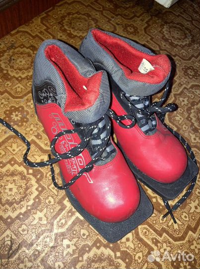 Лыжные ботинки 33 размер