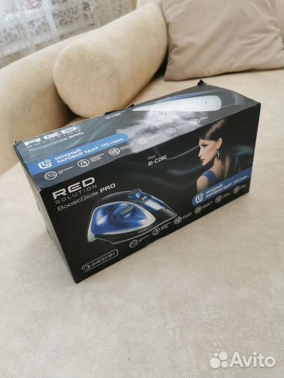 Утюг Red Solution RI-C280
