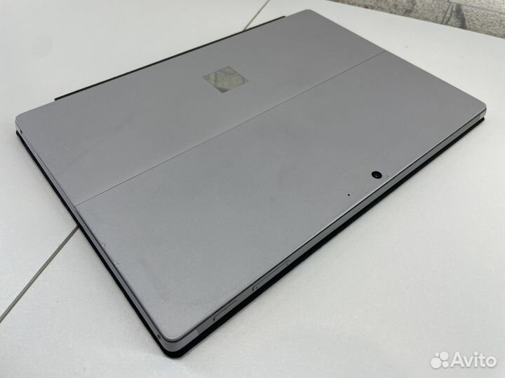 Microsoft surface pro 7