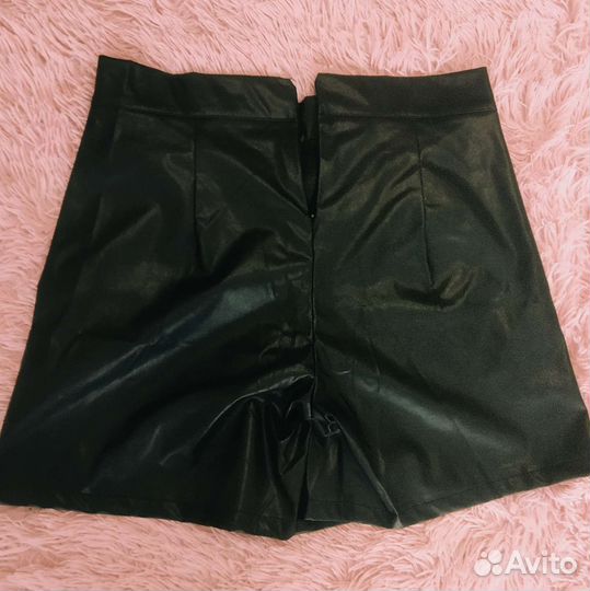 Женские шорты экокожа, 44 и 46 новые
