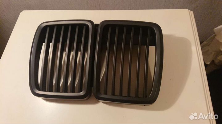 Ноздри матовые BMW E30