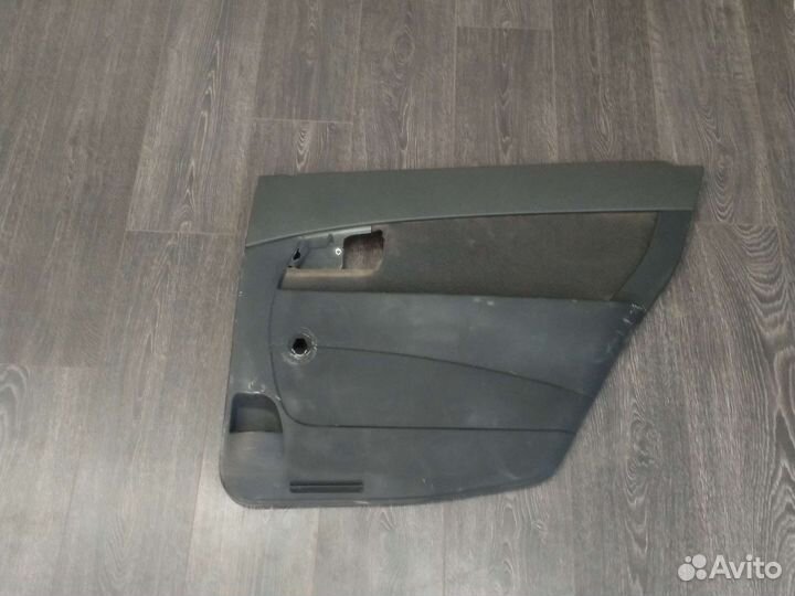 Обивка задних дверей, приора