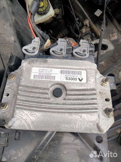 Блок управления двигателем Рено Меган 2