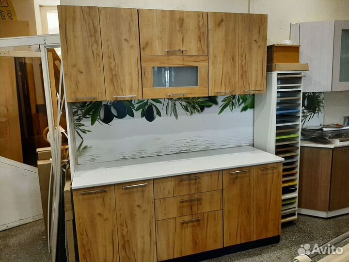 Кухня 1,8 дуб крафт золотой лдсп