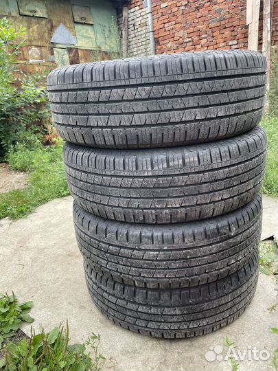 Continental ContiCrossContact LX 215/65 R16