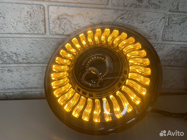 Светодиодные LED фары Нива с приветствием