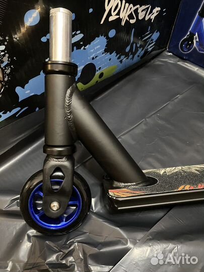 Самокат трюковой новый в коробке Металл диски