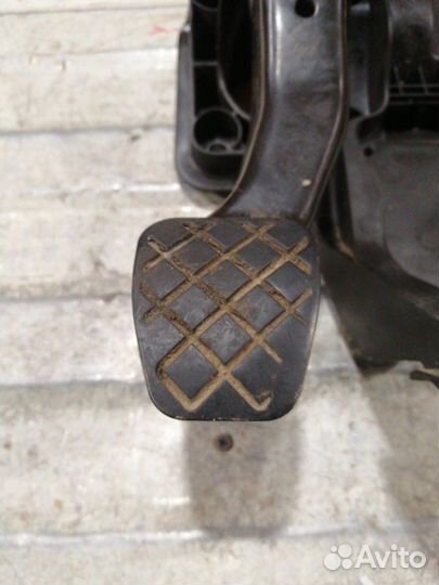 Педаль тормоза Skoda Rapid CGP 1 2014