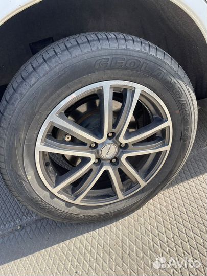 Комплект колес Yokohama Geolander 225 60 17