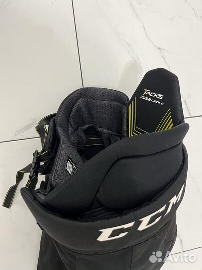 Хоккейные шорты с чехлом новые