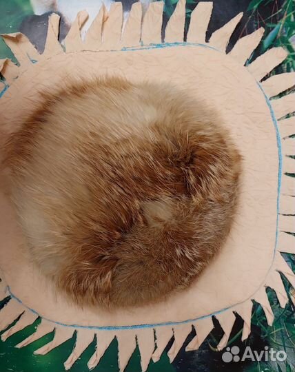 Шапка из меха рыжей лисы