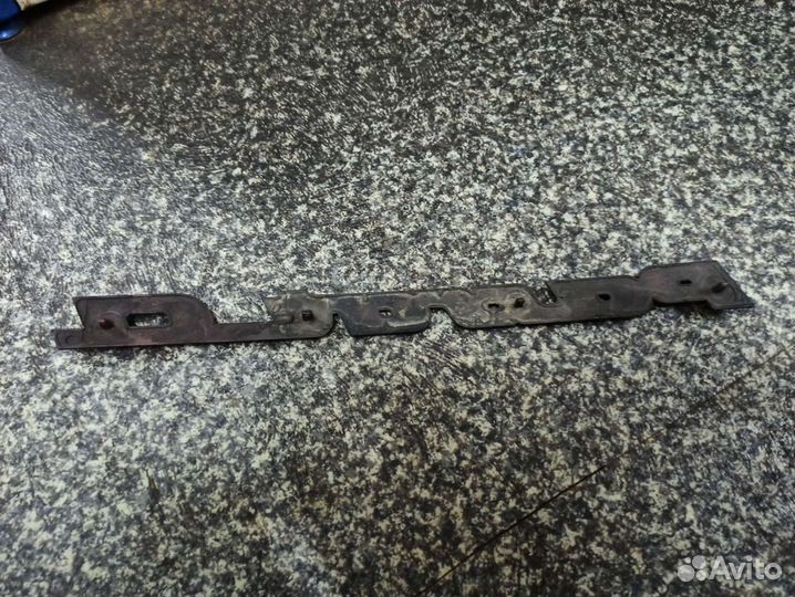 Оригинальный шильдик Passat CL