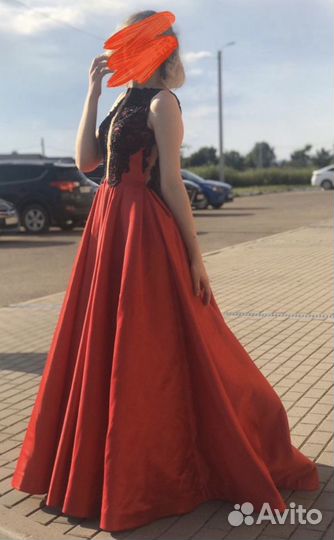 Платье вечернее
