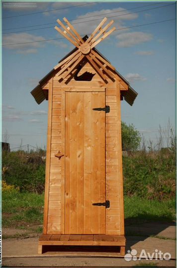 Дачный туалет с декором CWN