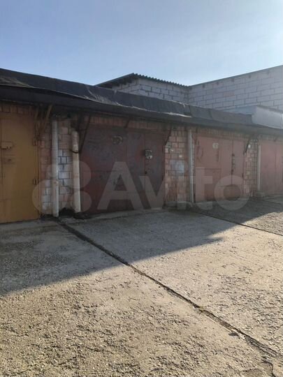 Гараж, > 30 м²