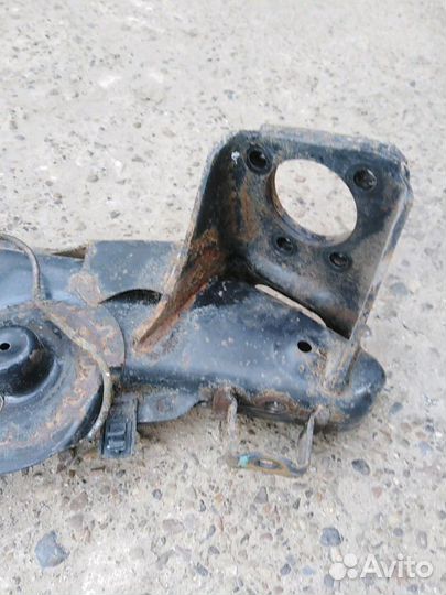 Задняя балка Дэу Нексия