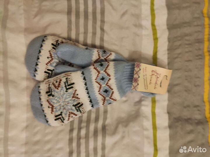 Варежки женские