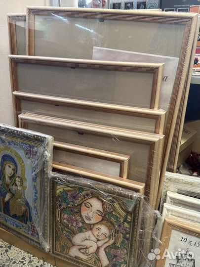 Холсты; Рамы; Заготовки из дерева; Краски; Кисти