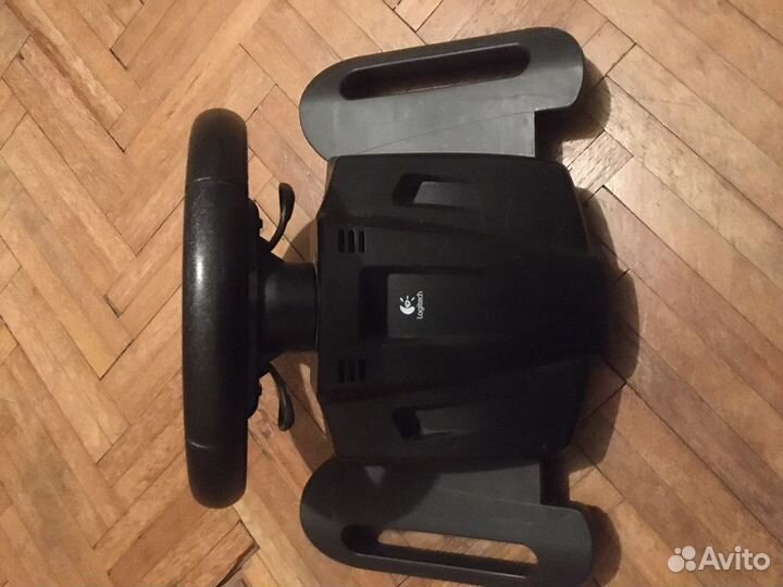 Игровой руль Logitech Driving Force Wireless