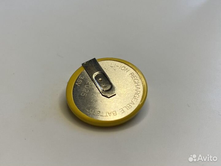 Аккумулятор в ключ BMW LIR2025