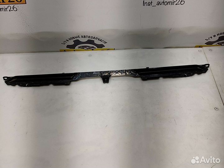 Накладка решетки радиатора Audi A5 B9