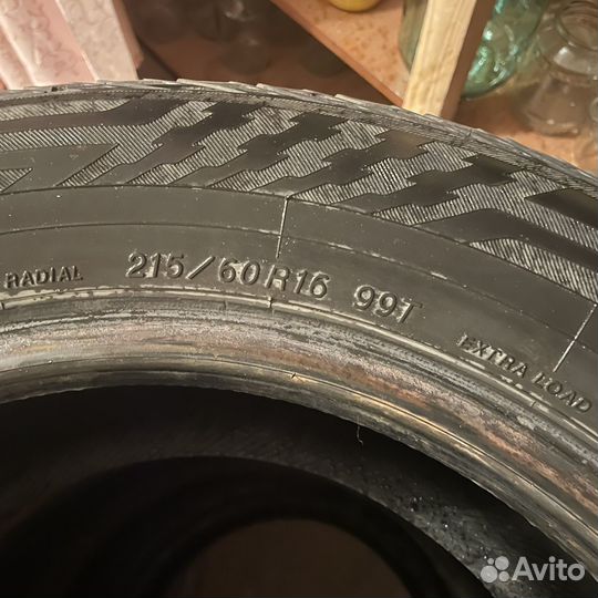 Yokohama Advan A041 215/60 R16 99T