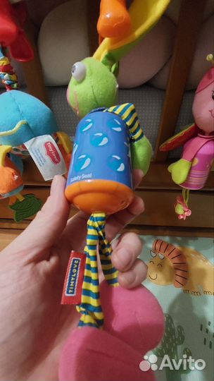 Игрушки пакетом Tiny Love колокольчики подвески