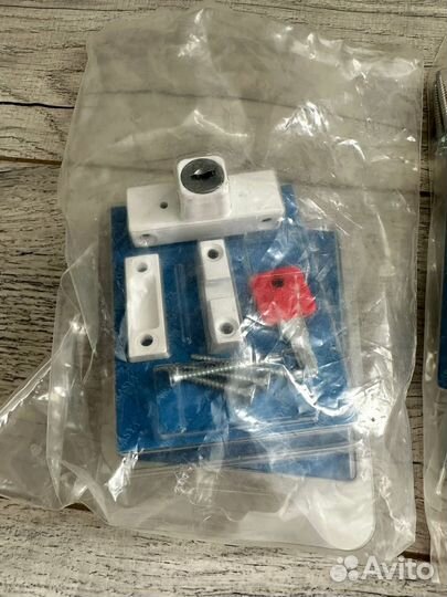 Блокиратор на окна, детский замок на окна