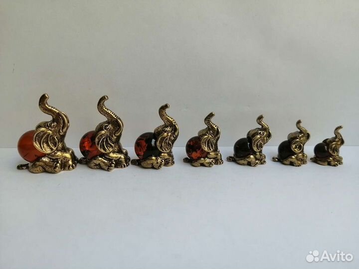 Набор слонов бронза с янтарем