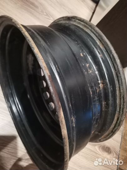 Штампованный диск r 16