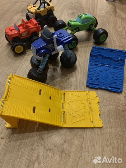 Вспыш и чудо машинки, оригинал Mattel