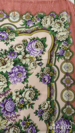 Павловопосадская шаль и платок