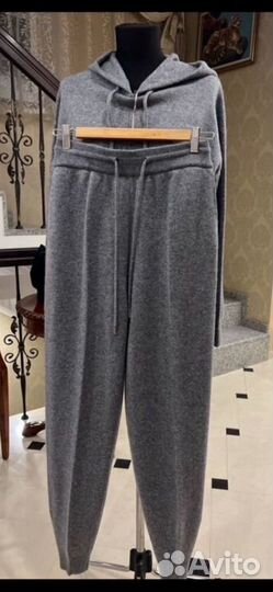 Кашемировый костюм новый спорт