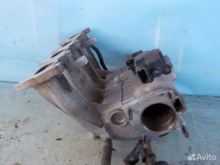 Впускной коллектор opel Astra H 2004-2010