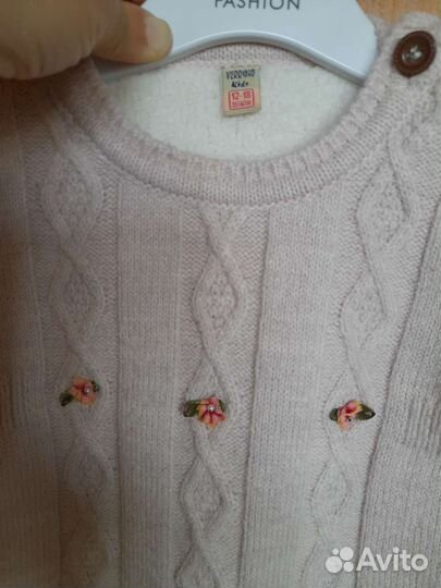 На девочку вязаный комбинезон